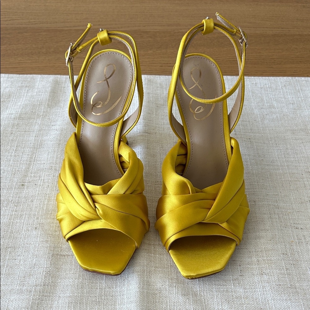 Sam Edelman Elegant Yellow satin Women's Heels